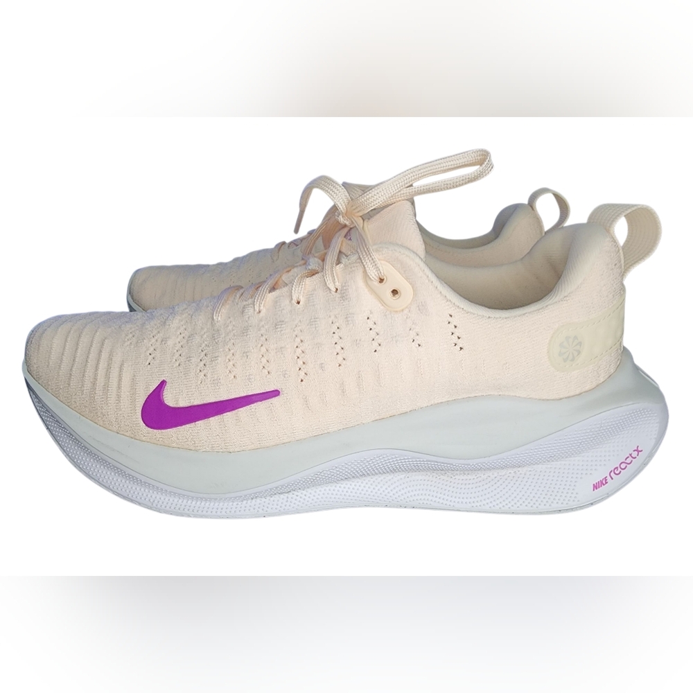 Nike InfinityRN 4, Womens 9 - Picture 2 of 10